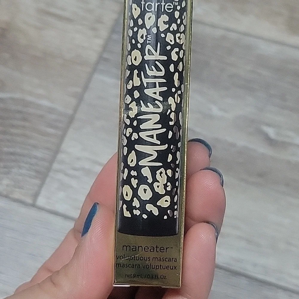 NIB Tarte Maneater Mascera in Black